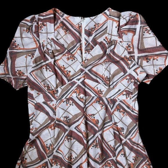 70s vintage geometric plaid print maxi dress abstract empire waist puff sleeve. - Picture 2 of 5